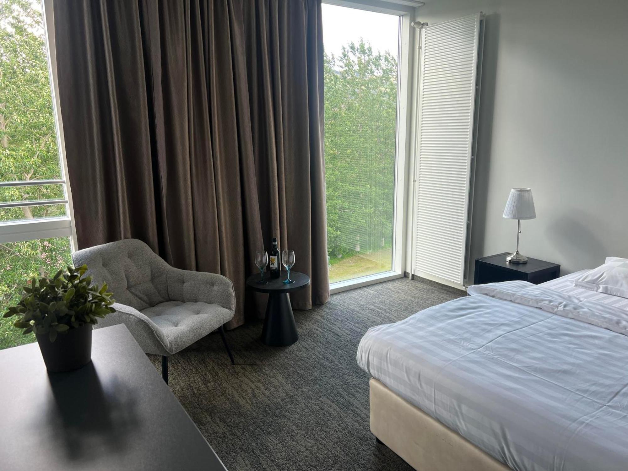 Hotel Bifroest Εξωτερικό φωτογραφία